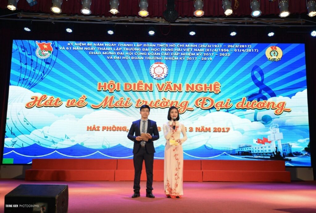 Vì sao màn hình quảng cáo trong thang máy được nhiều nhãn hàng sử dụng?