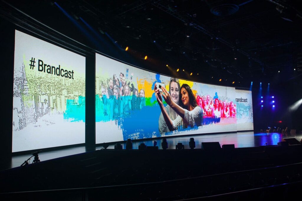 Amazon lắp đặt bộ camera AI nhằm phát hiện tín hiệu buồn ngủ của tài xế