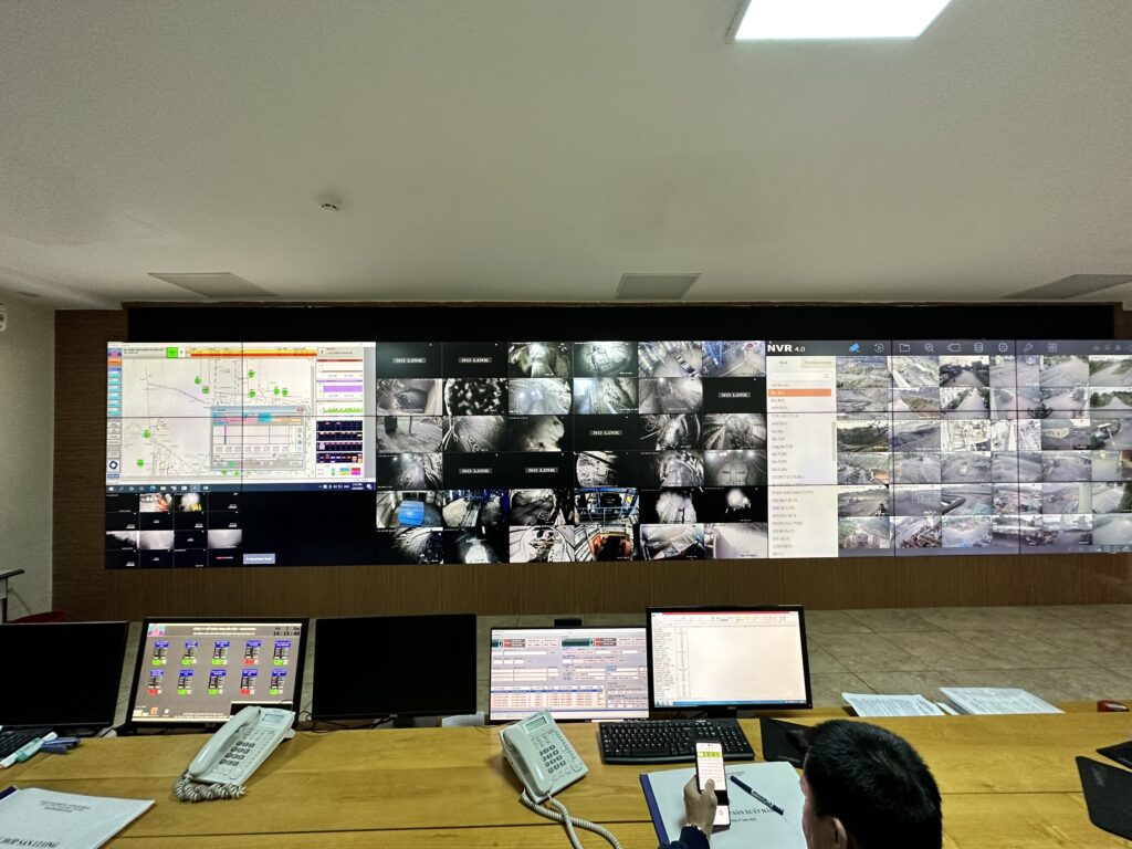 Ứng Dụng Màn Hình Ghép – Giải Pháp Trình Chiếu Tối Ưu Cho Hội Nghị, Sự Kiện và Trung Tâm Điều Hành