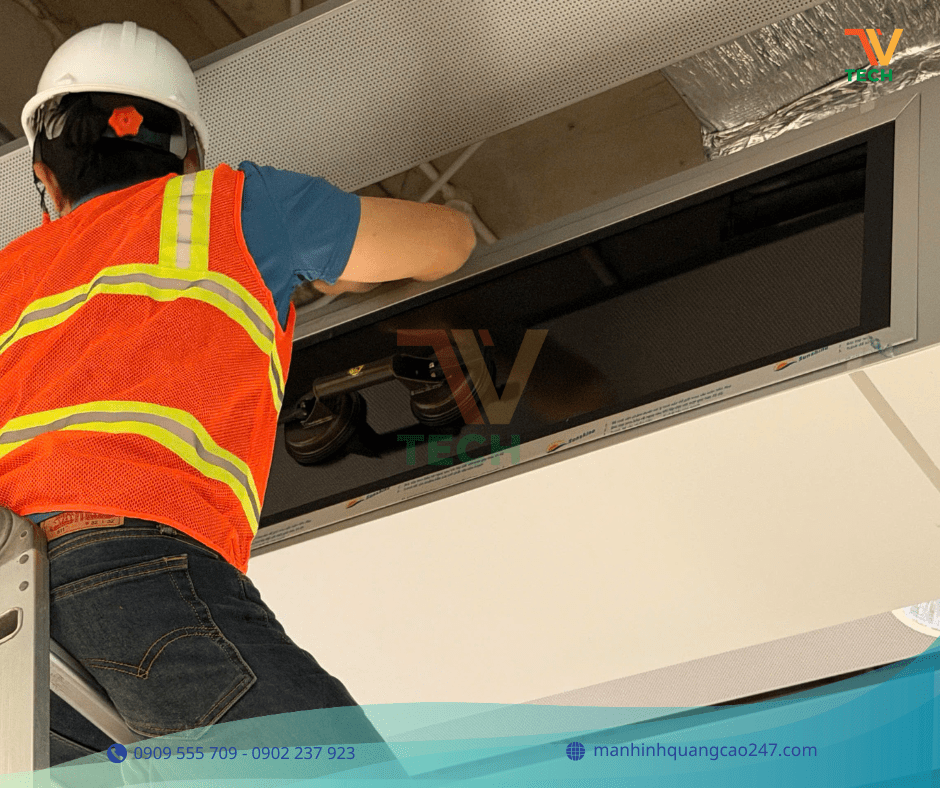 TV TECH lắp đặt màn hình quảng cáo stretched tại khu vực xuất nhập cảnh – Sân bay Quốc tế