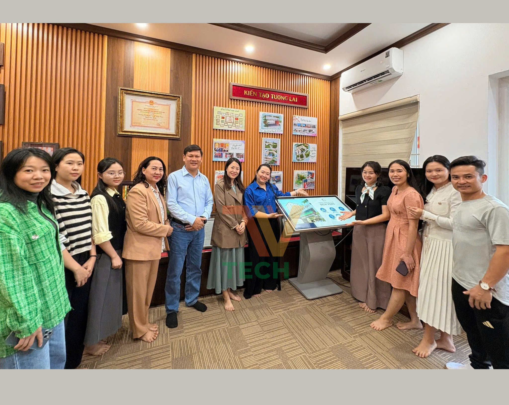 Phòng Truyền thống