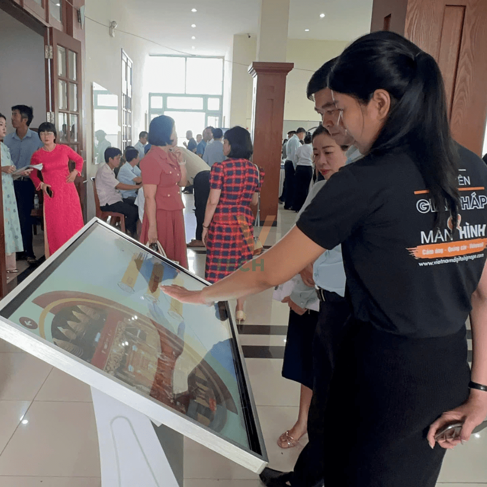 Kiosk hành chính công TVTECH – Giải pháp “một chạm” nâng tầm dịch vụ công thời đại số