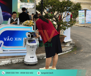 Cho thuê Robot Sanbot tại sự kiện – Giải pháp công nghệ giúp doanh nghiệp nổi bật và thu hút khách tham dự Cho thuê Robot Sanbot tại sự kiện – Giải pháp công nghệ giúp doanh nghiệp nổi bật và thu hút khách tham dự