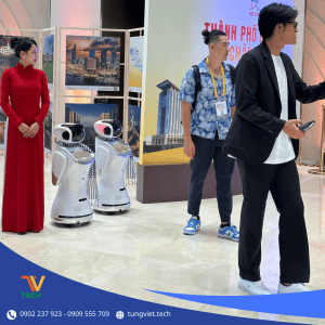 Robot sự kiện TVtech: Mang trải nghiệm công nghệ đến gần khách mời